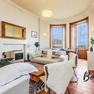New Town 3br-1ba, St. James Centre - Free Parking By Bonjour Residences Apartment Edinburgh
